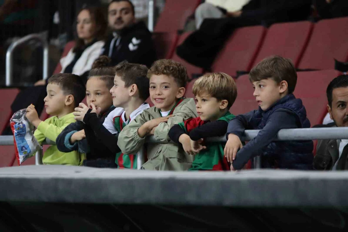 Karşıyaka sahasında Söke 1970'i ilk yarı golleriyle geçti: 2-1 2