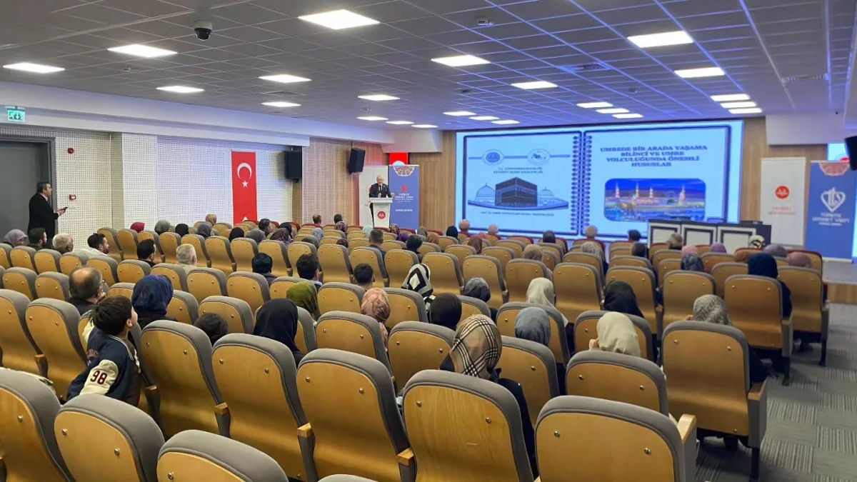 Denizli'de kutsal topraklara gidecek 186 umre yolcusuna eğitim verildi 3