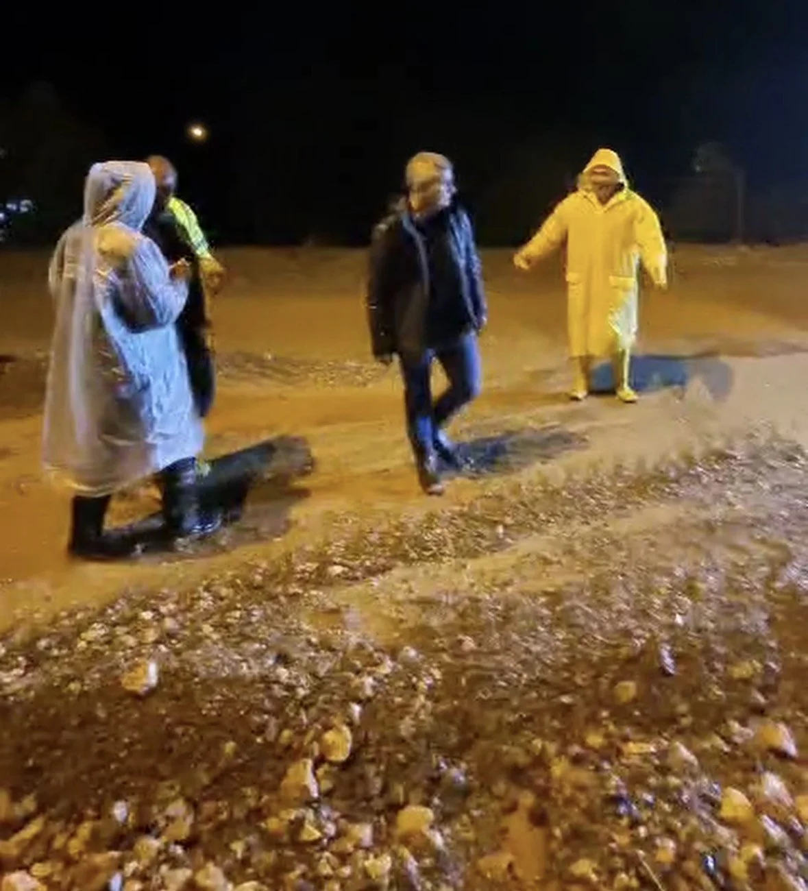 Adıyaman'ın Tut ilçesinde şiddetli yağış sele neden oldu 1