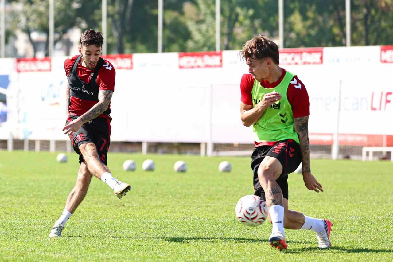 SAMSUNSPOR, TRENDYOL SÜPER LİG'İN 8. HAFTASINDA 18 EKİM PAZAR GÜNÜ SAHASINDA KASIMPAŞA İLE...