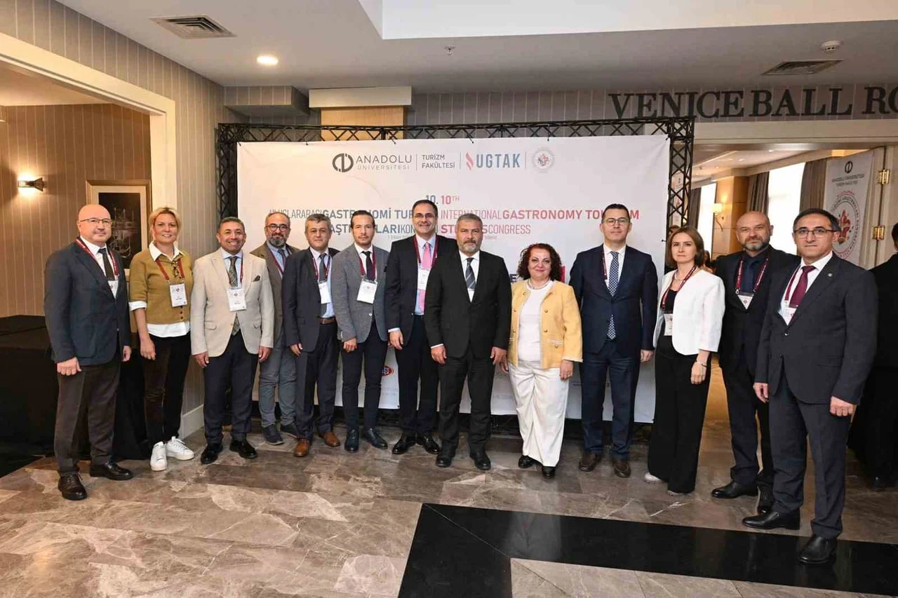 ANADOLU ÜNİVERSİTESİ TURİZM FAKÜLTESİ EV SAHİPLİĞİNDE DÜZENLENEN 10. ULUSLARARASI GASTRONOMİ...