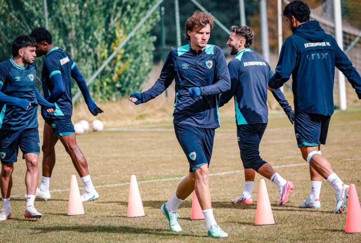 Erzurumspor FK, Çorum FK maçı hazırlıklarını tamamladı 1