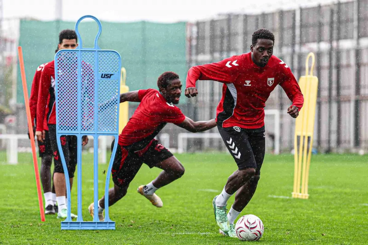 Samsunspor kötü gidişata Başakşehir deplasmanında son vermek istiyor 5