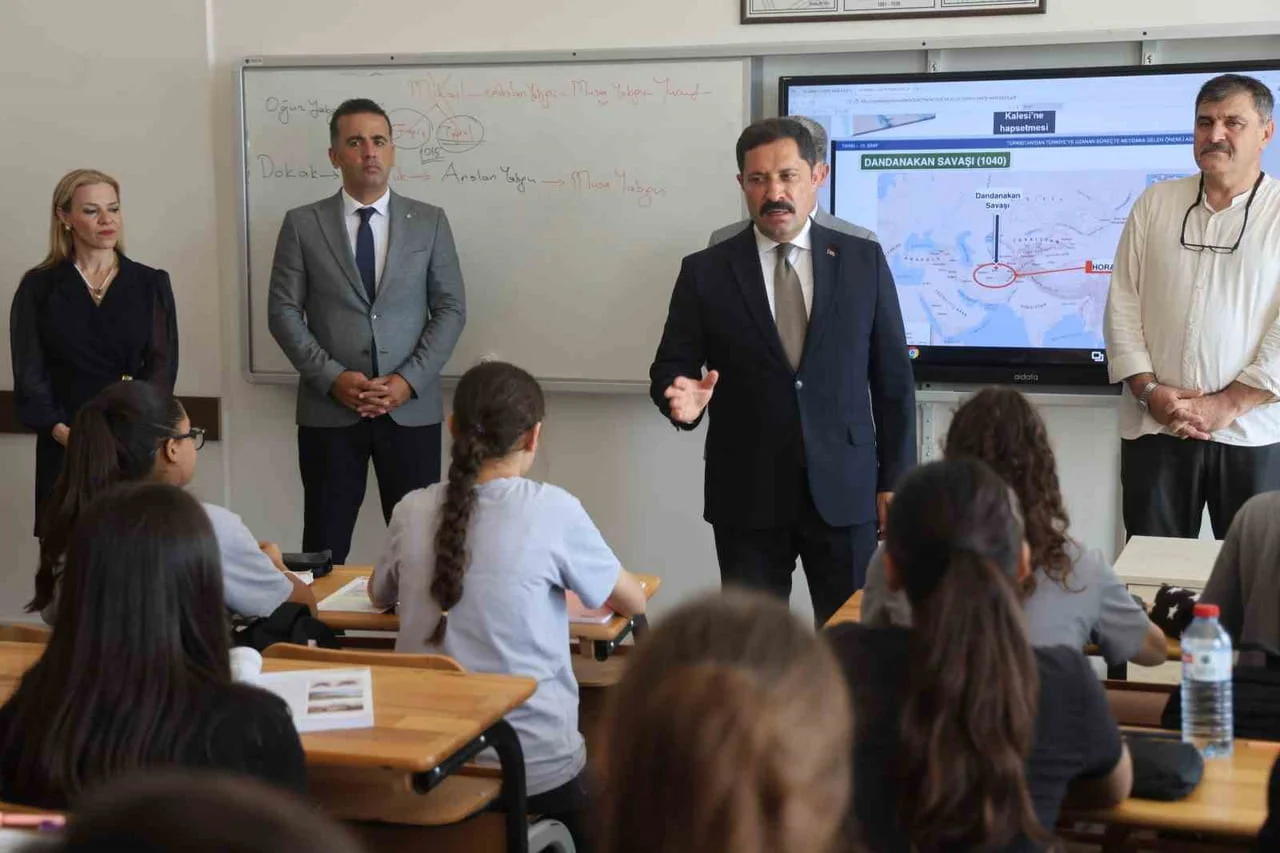 VALİ MUSTAFA MASAATLI