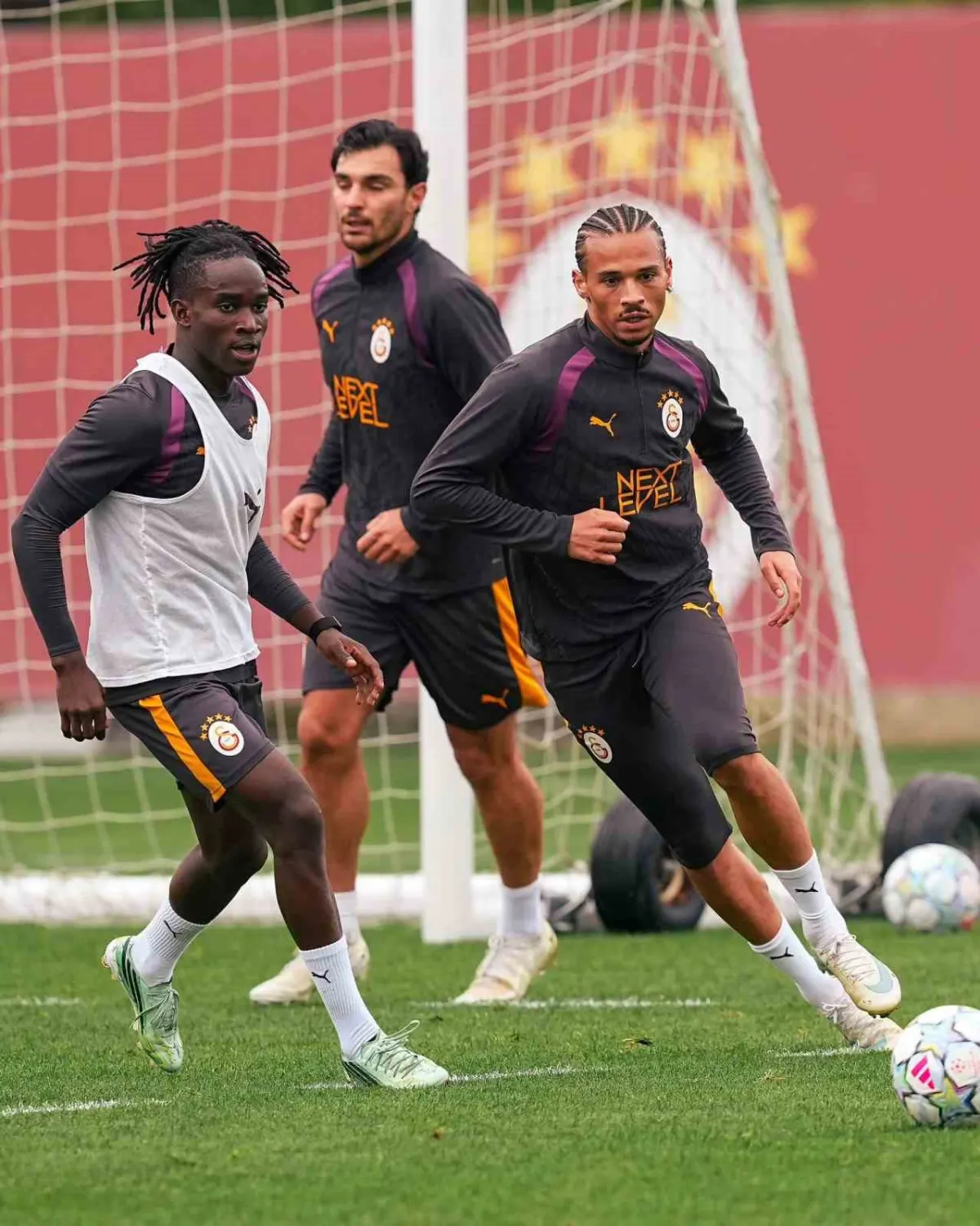 Galatasaray'da Stuttgart mesaisi başladı 1
