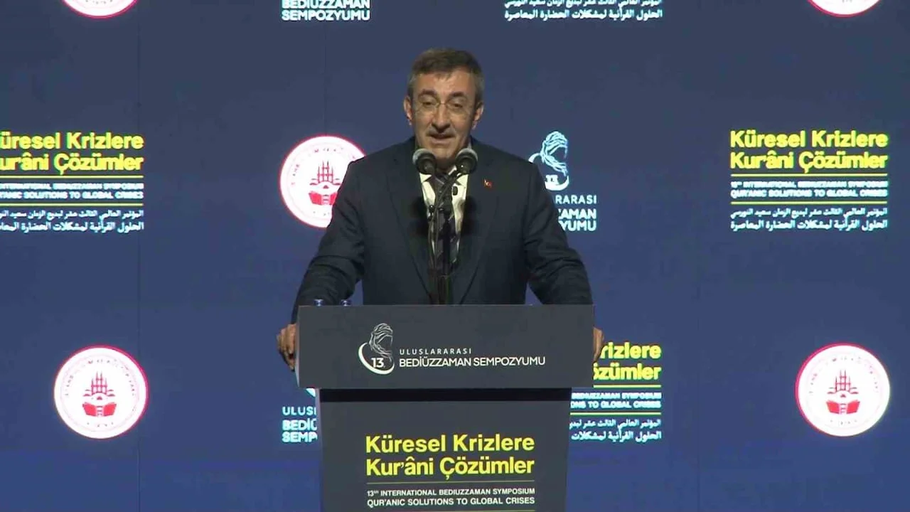 CUMHURBAŞKANI YARDIMCISI CEVDET YILMAZ, 13'ÜNCÜ ULUSLARARASI BEDİÜZZAMAN SEMPOZYUMU'NDA...