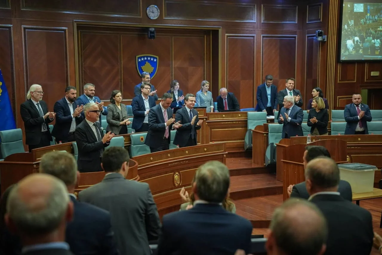KOSOVA MECLİSİNDE YAPILAN OYLAMA SONUCU KOSOVA BİLİMLER VE SANATLAR AKADEMİSİ BAŞKANI 73 YAŞINDAKİ...