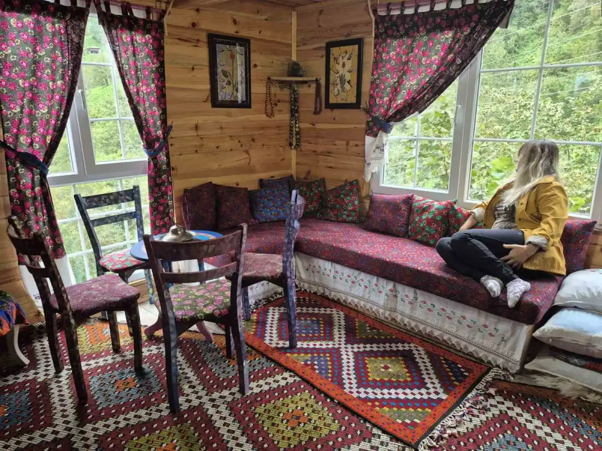 Artvin'in asırlık ahşap evleri şairlerin isimleriyle yeniden hayat buluyor 3