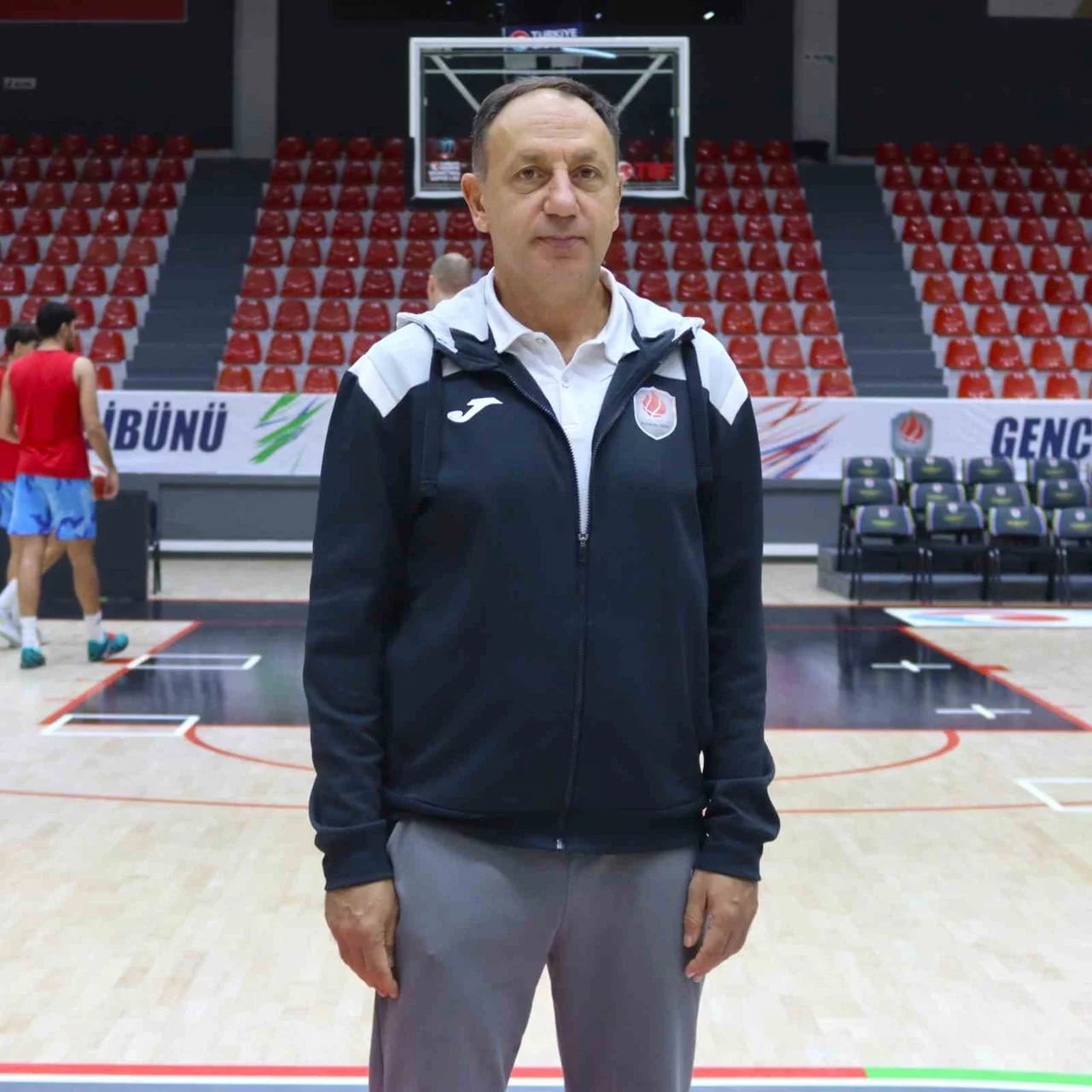 ALİAĞA PETKİMSPOR BAŞANTRENÖRÜ ORHUN ENE
