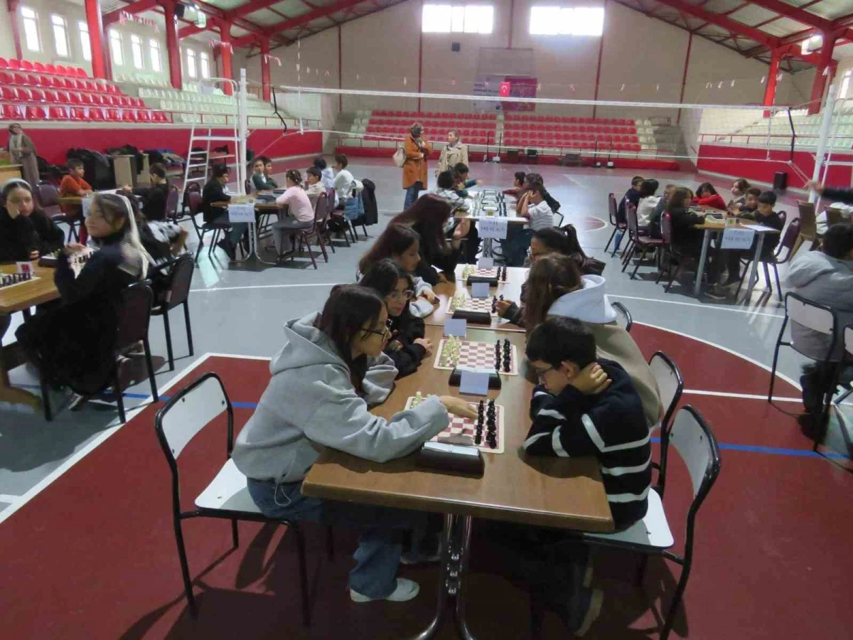 Eskişehir'de koruma altındaki çocuklar için 29 Ekim satranç turnuvası düzenlendi 1
