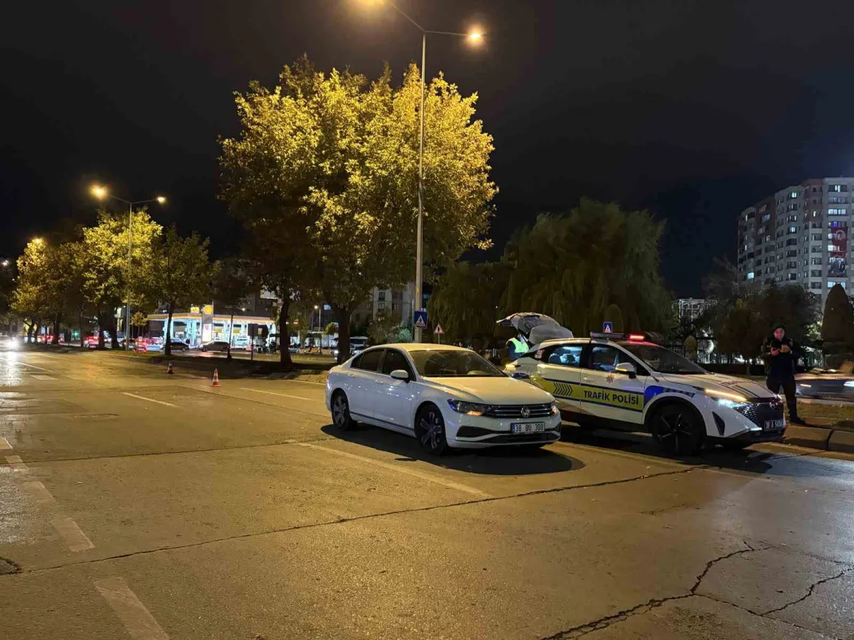 Kayseri'de otomobilin çarptığı üniversite öğrencisi ağır yaralandı 1