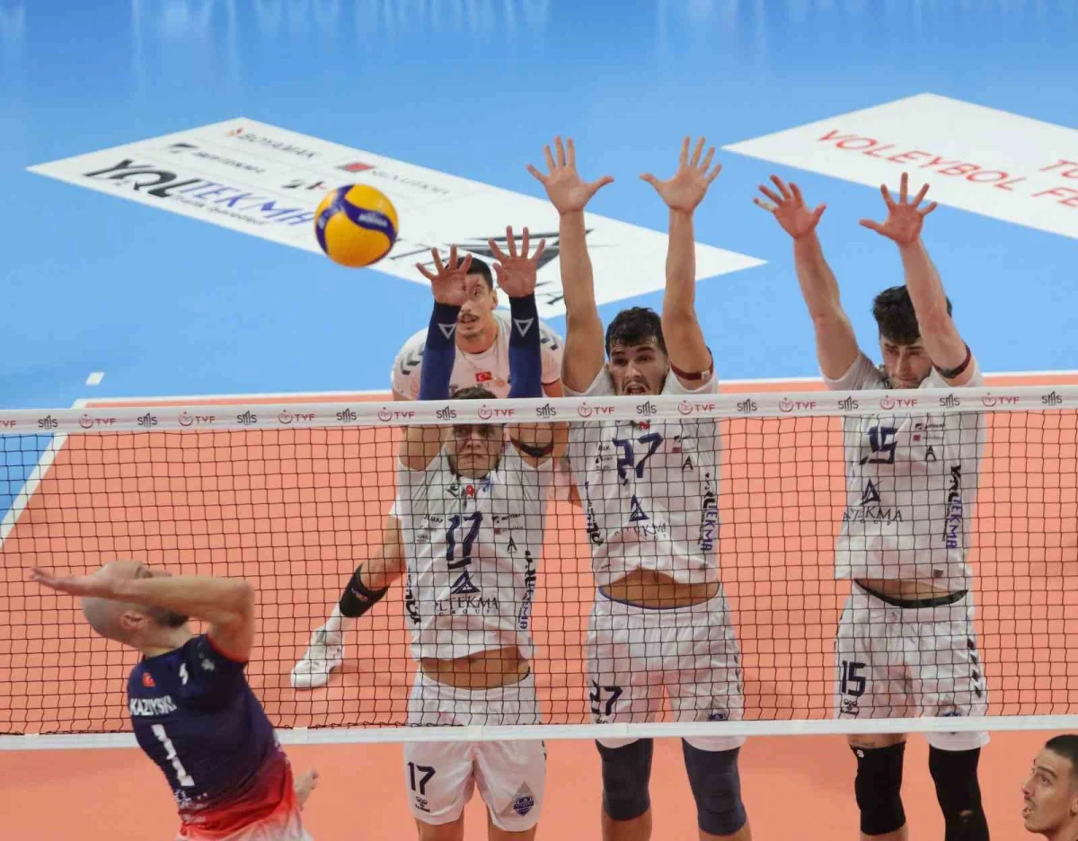 Halkbank, Altekma deplasmanında set vermedi: 3-0 4
