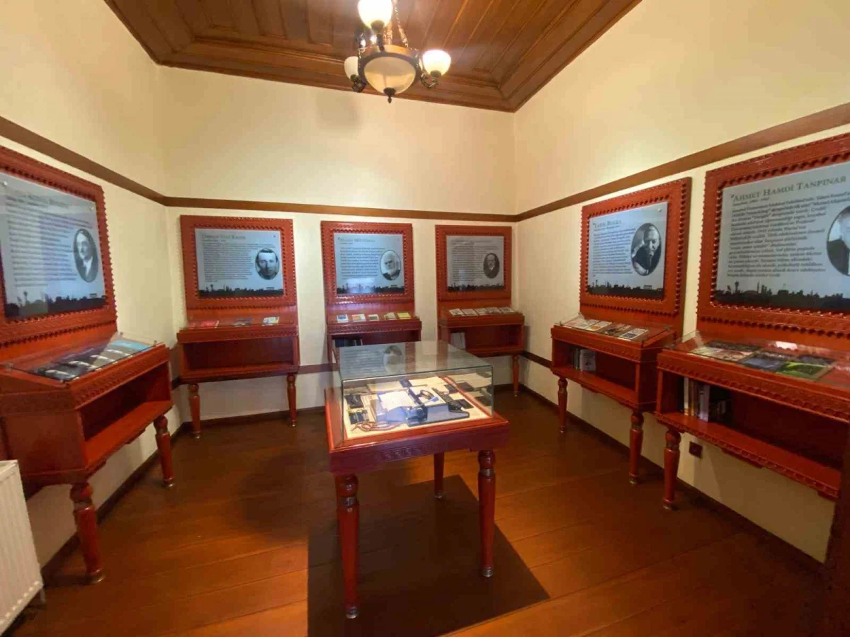 Şair ve Yazarlar Evi Müzesi Türk edebiyatının hafızasını yaşatıyor 4