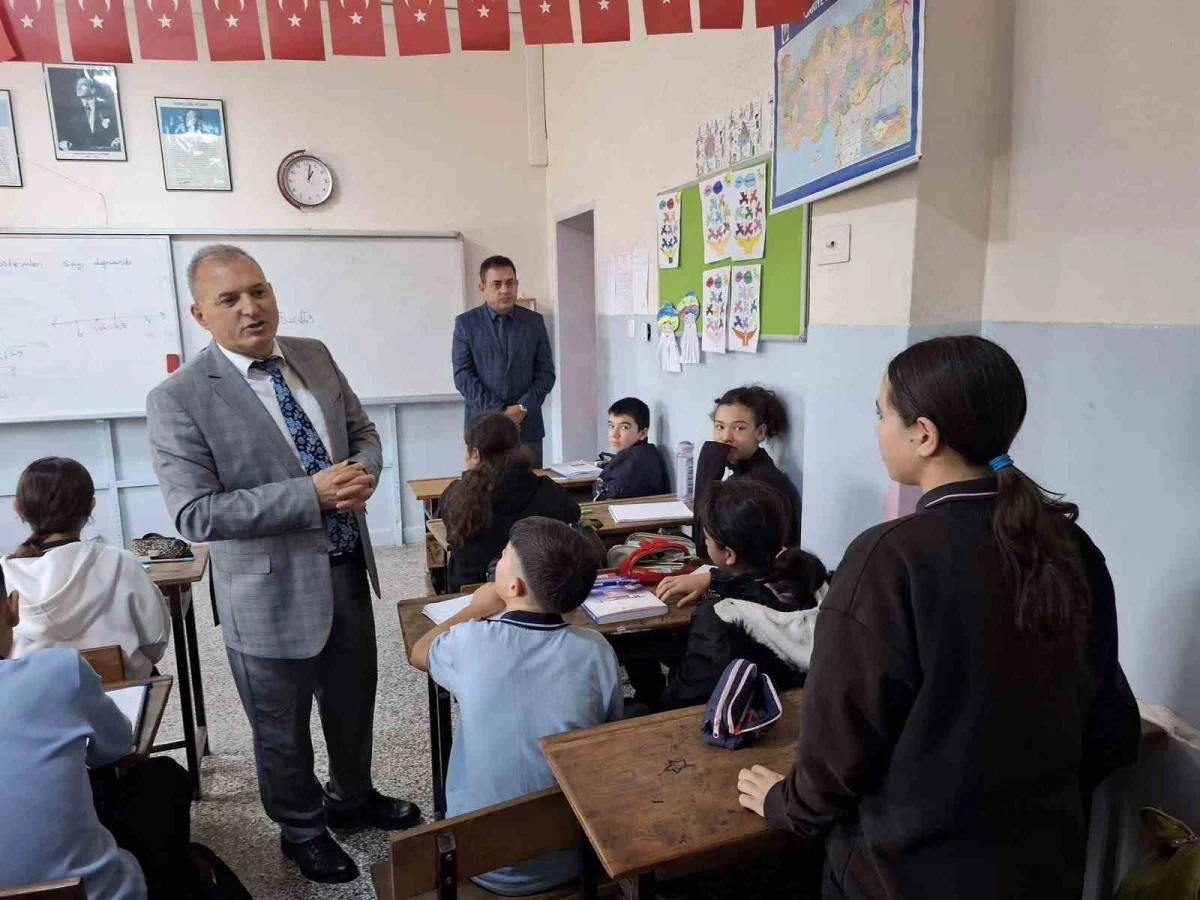 Sarıgöl'de eğitim değerlendirmesi: Maarif Modeli masaya yatırıldı 3