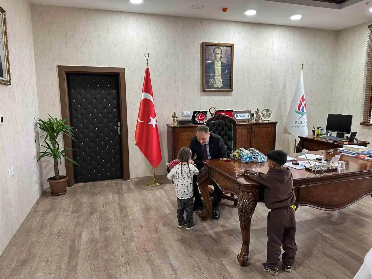 Bulanık Kaymakamı Koşansu halk gününde vatandaşları dinledi 4