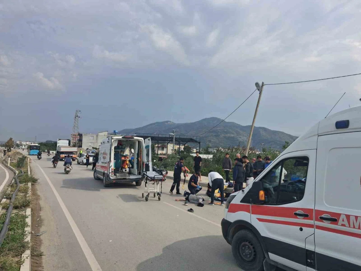 Hatay'da motosiklet tıra çarptı: 16 yaşındaki sürücü hayatını kaybetti 1