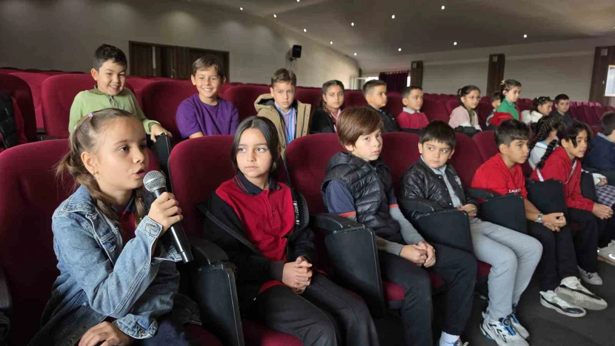Nazilli'de "Öğrencilerle El Ele" projesiyle ilkokul öğrencileri dinlendi 3