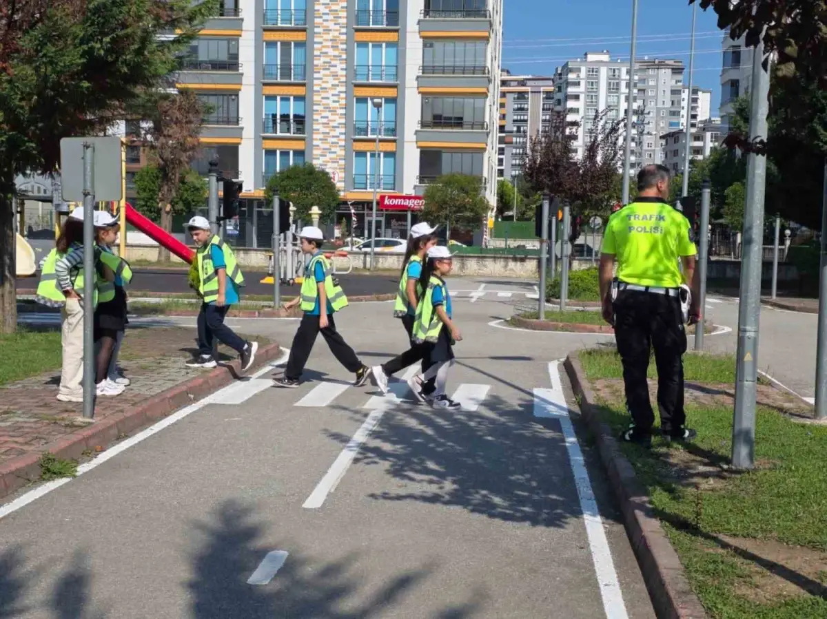İlkadım'da 15 bin çocuk trafik kurallarını uygulamalı öğrendi 1