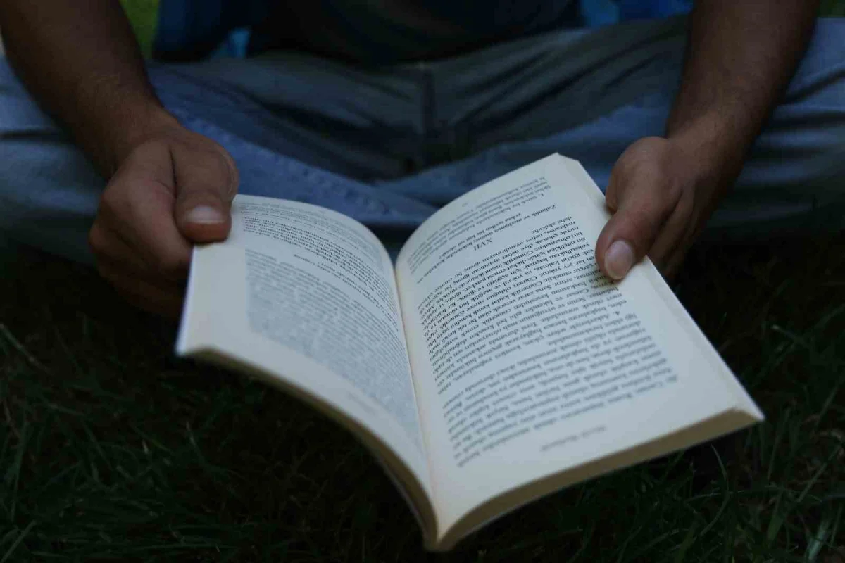 Diyarbakır'da denetimli serbestlik yükümlüleri mekan sınırı tanımadan kitap okuyor 2