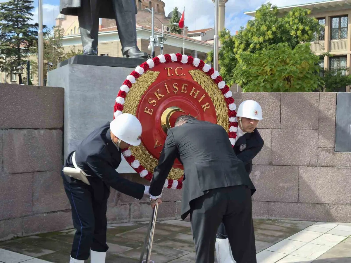 Eskişehir'de 29 Ekim Cumhuriyet Bayramı törenle başladı 5