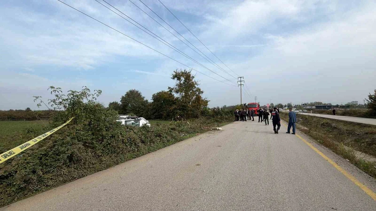 Düzce'de akaryakıt tankeri devrildi: 1. OSB'nin elektriği kesilecek 4