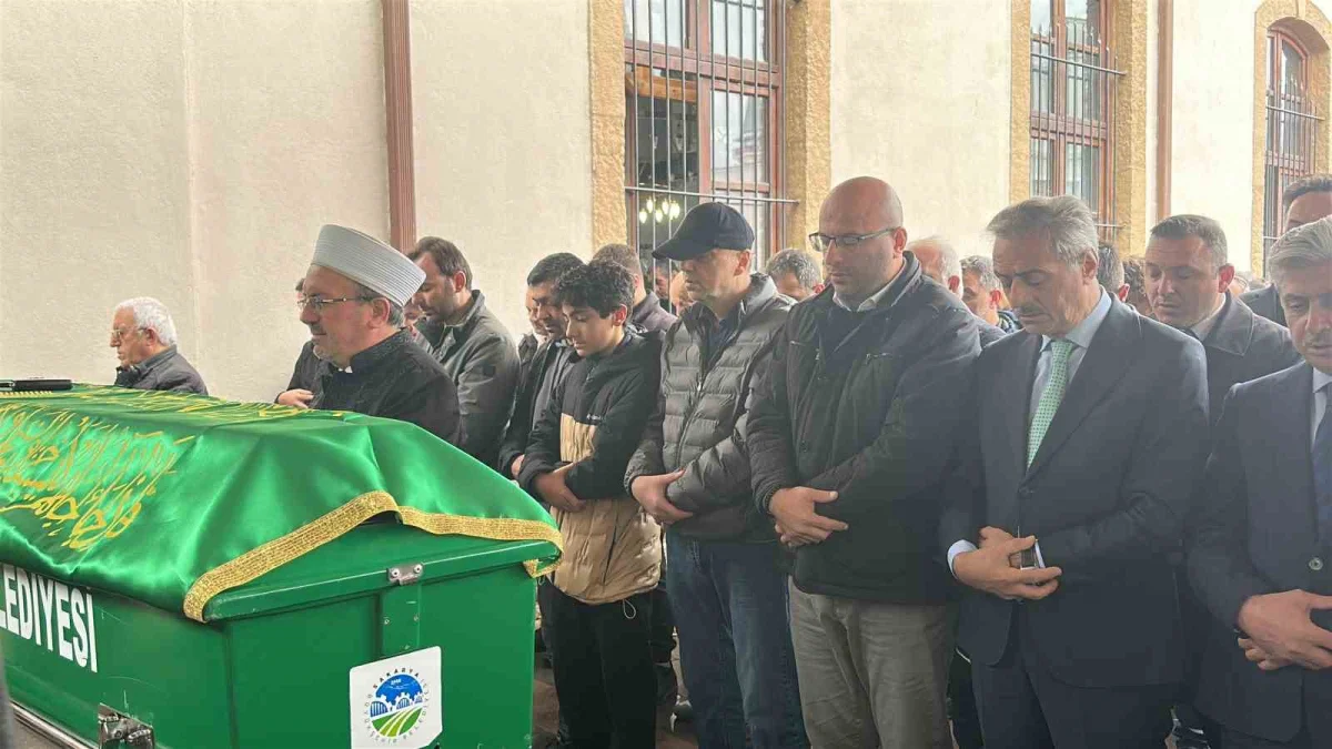 Peribacası faciasında hayatını kaybeden genç çift son yolculuğuna uğurlandı 4