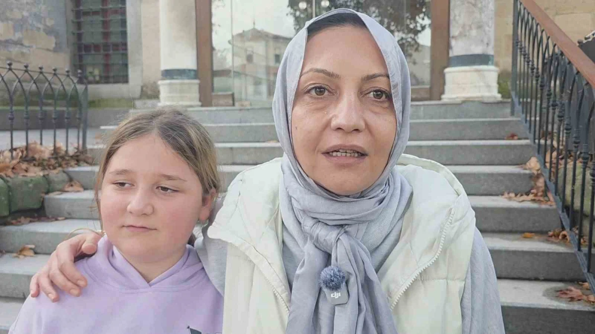 Çini sanatının UNESCO tescilli ustası Hamza Üstünkaya vefatının birinci yılında Kütahya'da anıldı 5
