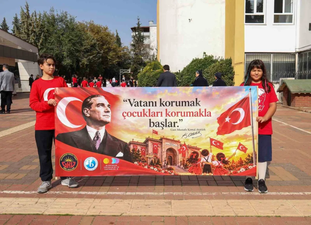 Gaziantep'te GKV öğrencileri 103. yıl dönümünü kortejle kutladı 2