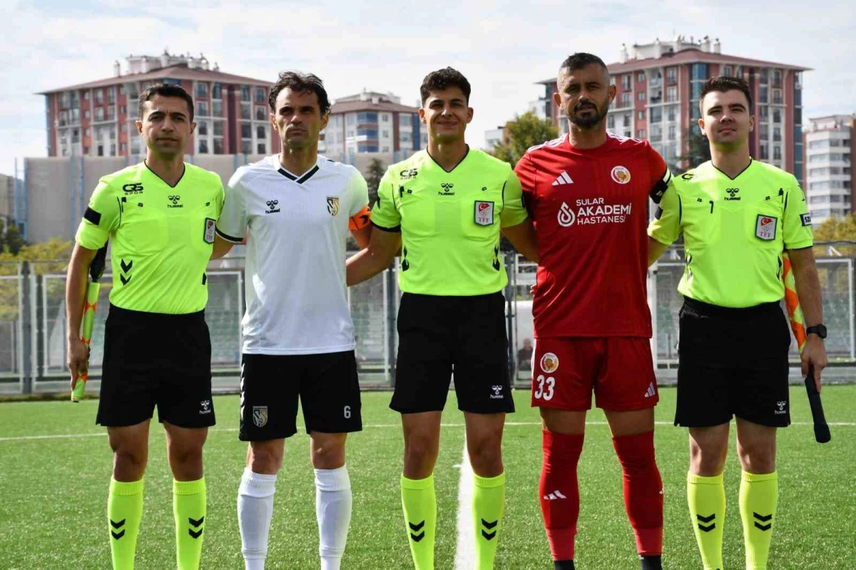 Kocasinan Şimşekspor evinde Onikişubat SK'ye tek golle boyun eğdi 5