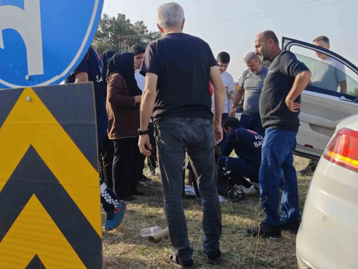 Diyarbakır'ın Çınar ilçesinde otomobil ile tır çarpıştı: 4 yaralı 3