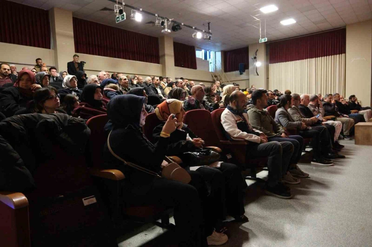 Erzincan'da halk ozanları Aşıklar Gecesi'nde buluştu 2