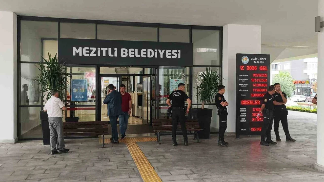 MERSİN BÜYÜKŞEHİR, MEZİTLİ VE YENİŞEHİR BELEDİYELERİNE YÖNELİK OPERASYON DÜZENLENDİ