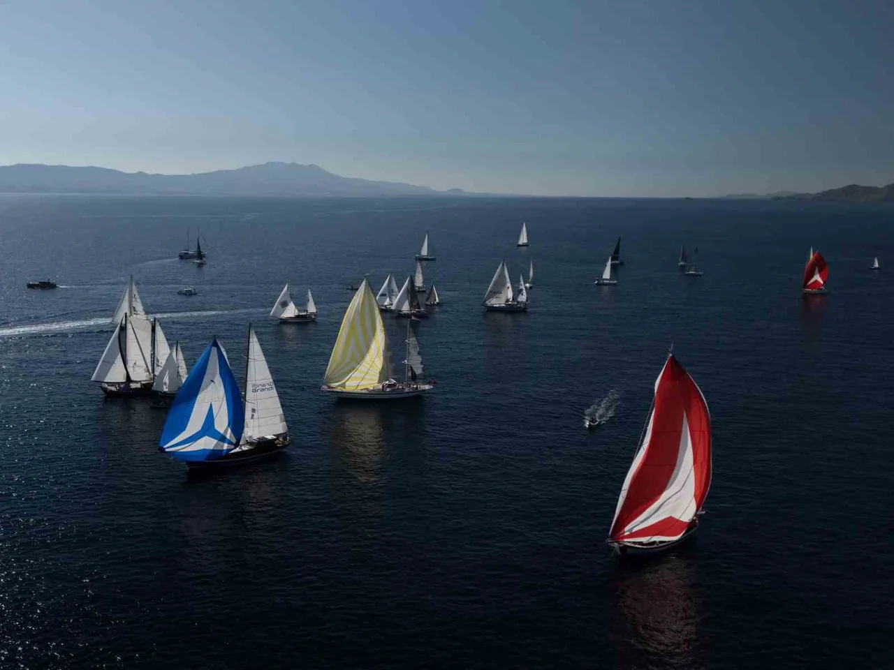 BU YIL 19-24 EKİM TARİHLERİ ARASINDA DÜZENLENEN 38. THE BODRUM CUP'TA YARIŞÇILAR, İLK GÜN BODRUM...