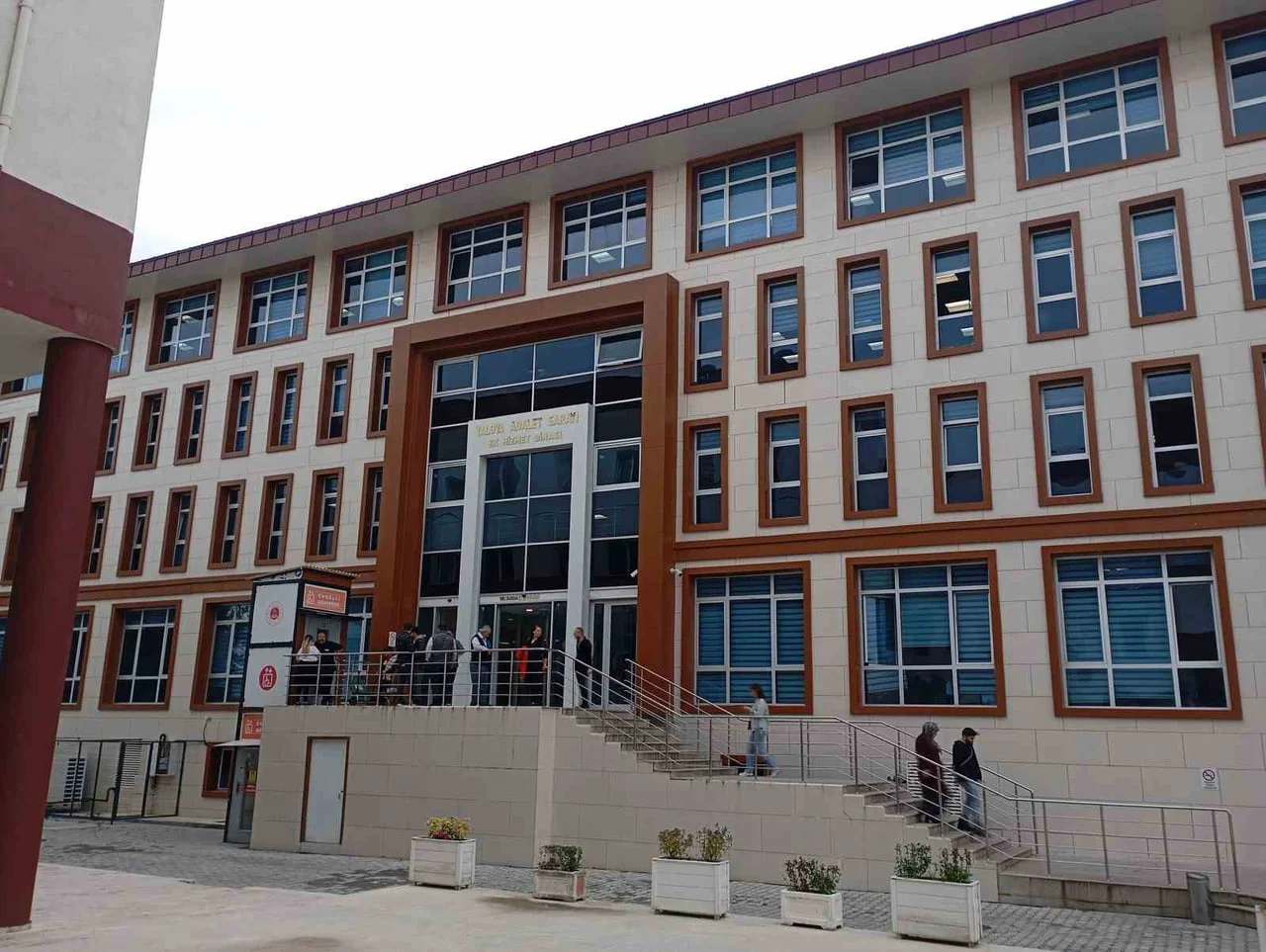 YALOVA ADALET SARAYI