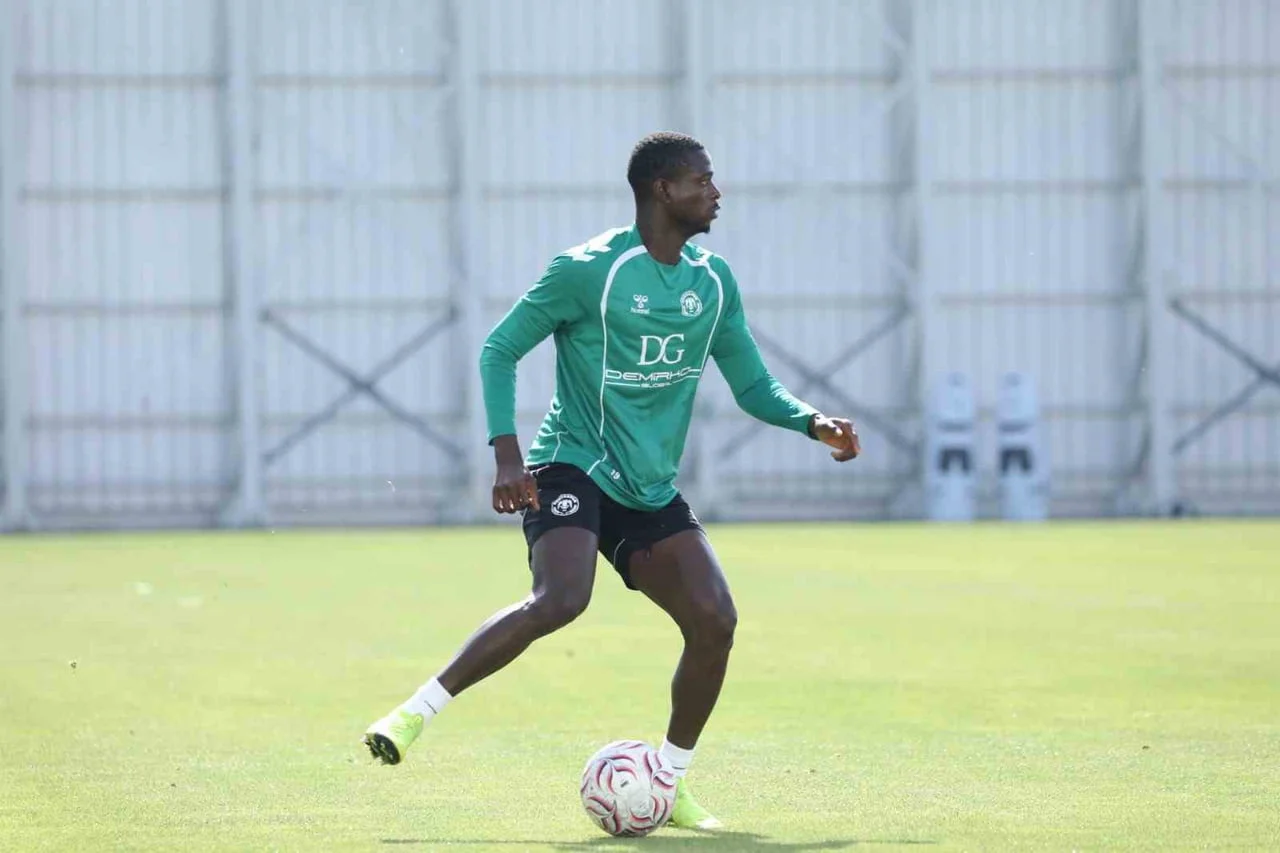 KONYASPOR, GENÇLERBİRLİĞİ İLE 25 EKİM PAZAR GÜNÜ SAHASINDA OYNAYACAĞI TRENDYOL SÜPER LİG 9. HAFTA...