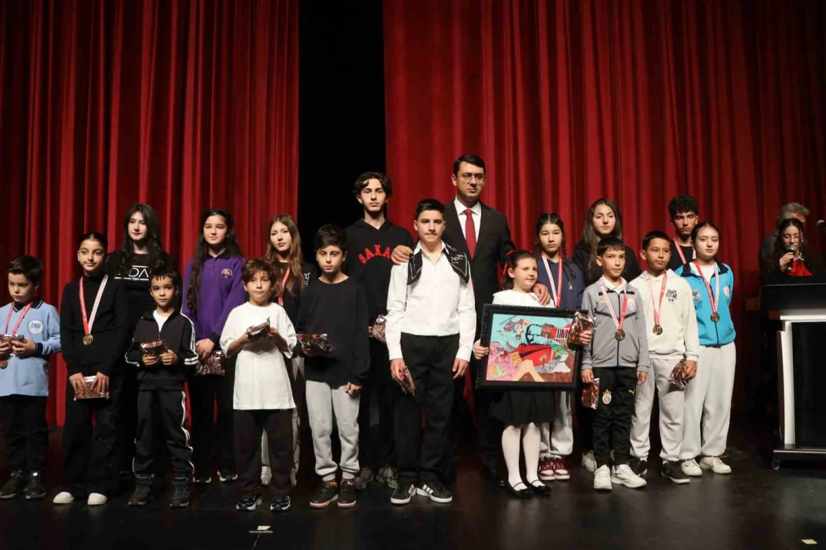 Uşak'ta Cumhuriyet'in 103. yılı geniş katılımlı etkinliklerle kutlandı 5