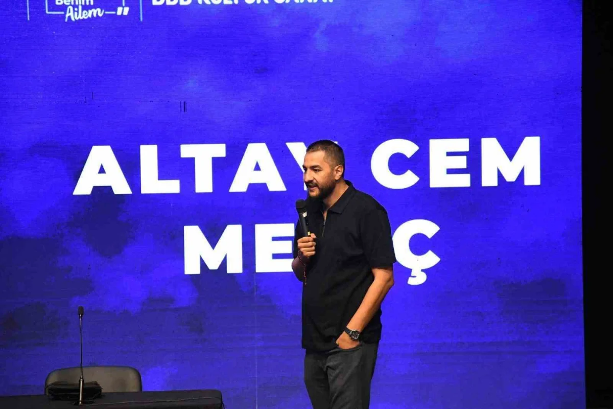 Balıkesir Kitap Fuarı'nda edebiyat dolu günler: Binlerce okur imza ve söyleşilere katıldı 2