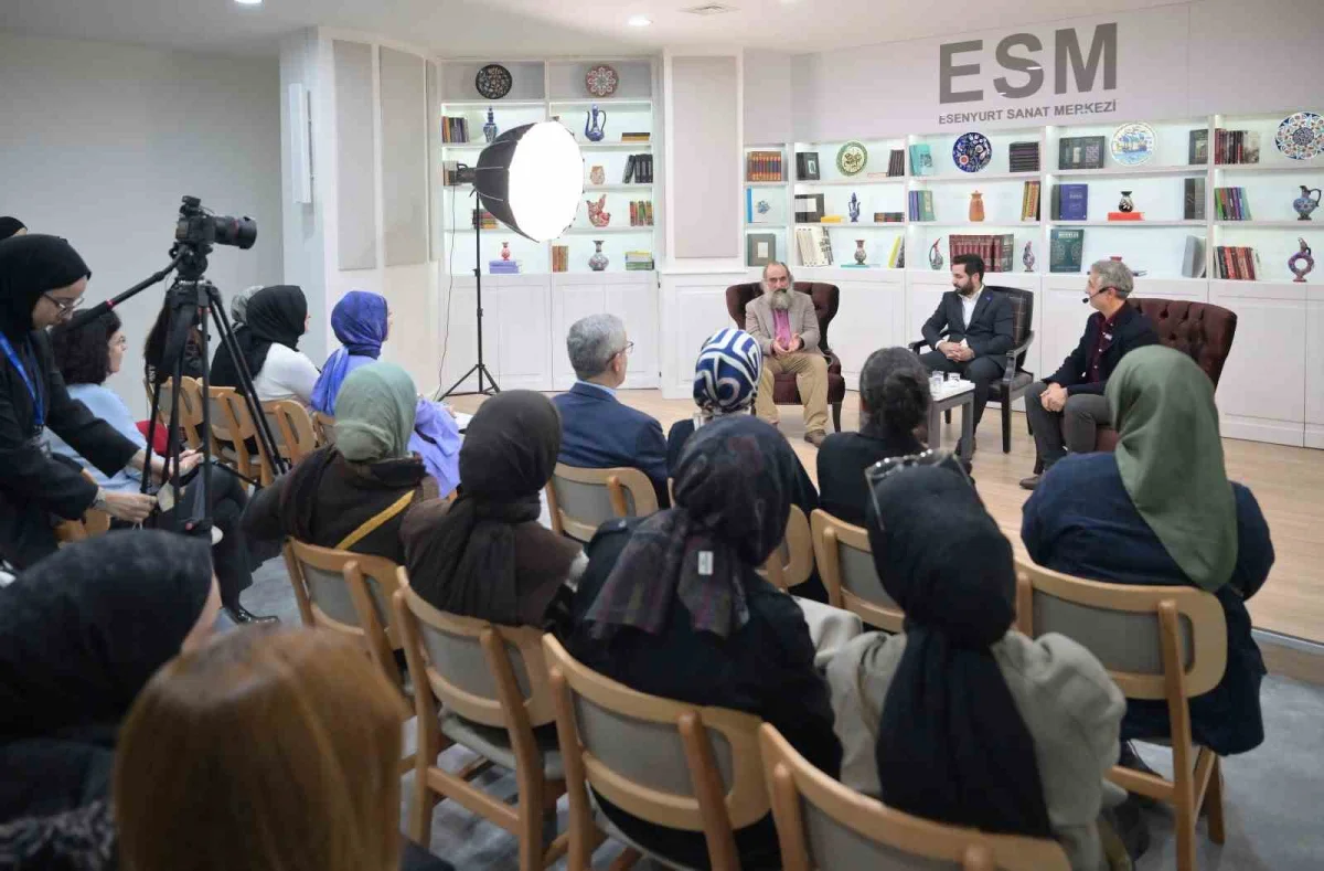 Usta ressamlar Esenyurt'ta sanatseverlerle bir araya geldi 4