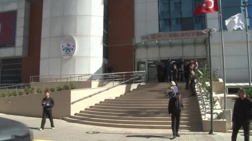 Bakan Tekin'den İzmir'de ‘yaşanabilir çevre’ vurgusu: "Gelecek kuşaklara karşı sorumluyuz"