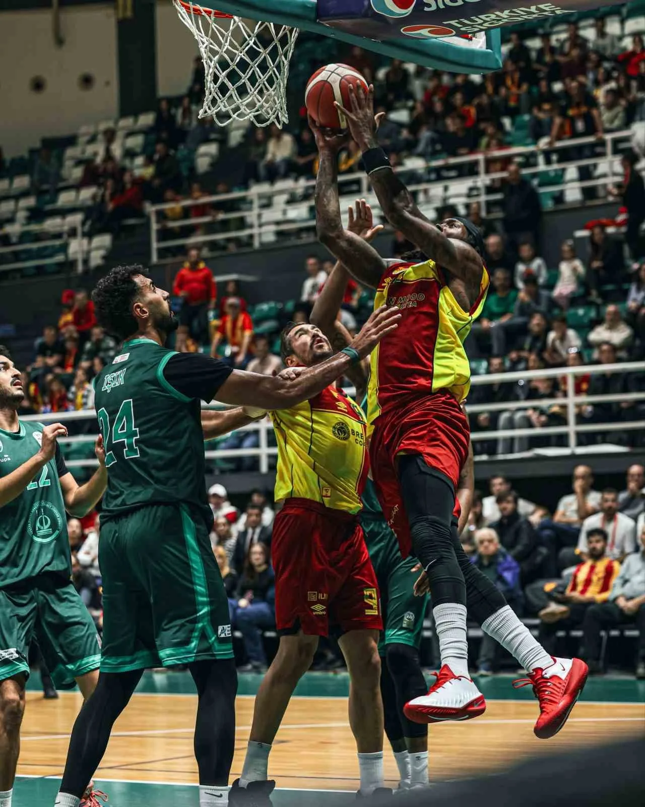 GÖZTEPE BASKETBOL, BU SEZONKİ 5. GALİBİYETİNİ ALDI