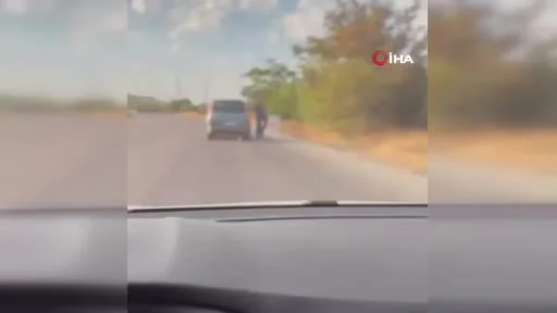 Bisiklet sürücüsünün tehlikeli yolculuğu