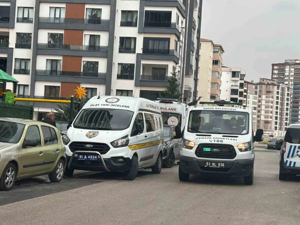 Niğde'de 22 yaşındaki genç kız çatı katında ölü bulundu 3
