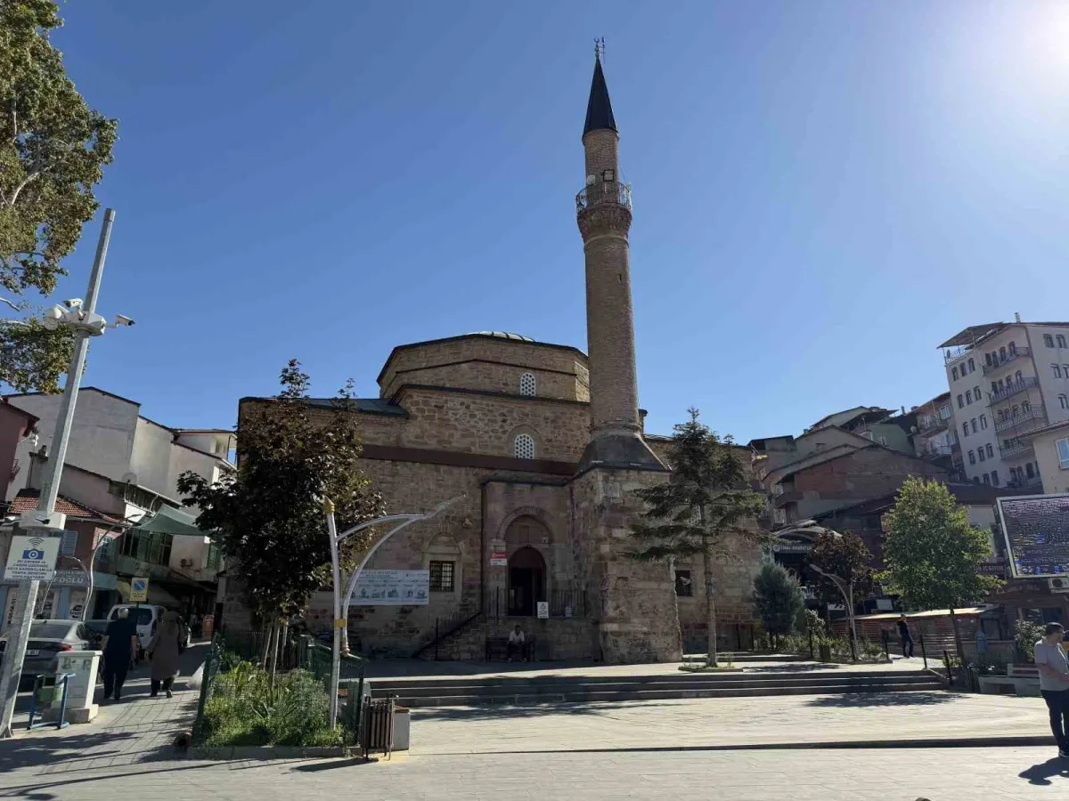 Simav'daki 235 yıllık Nasuhağa Camii zamana ve depremlere direniyor 2