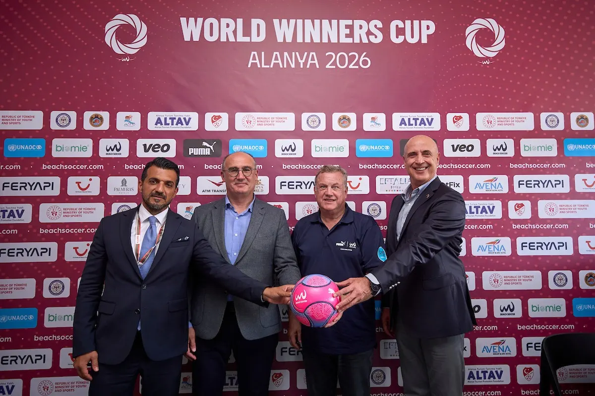 Alanya uluslararası spor turizmi hedefleriyle plaj futbolu ailesine katıldı 1