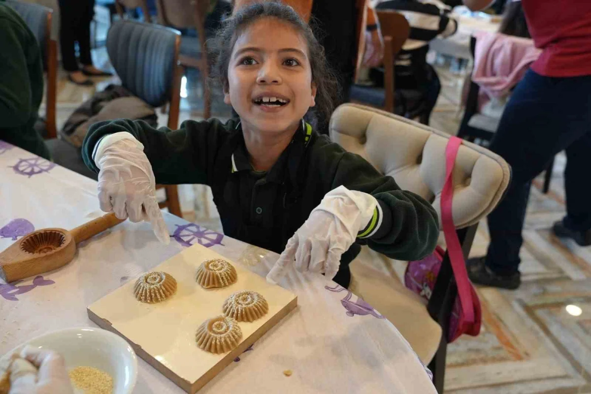 Hatay'da minik öğrenciler Gastronomievi'nde Cumhuriyet coşkusunu yaşadı 3