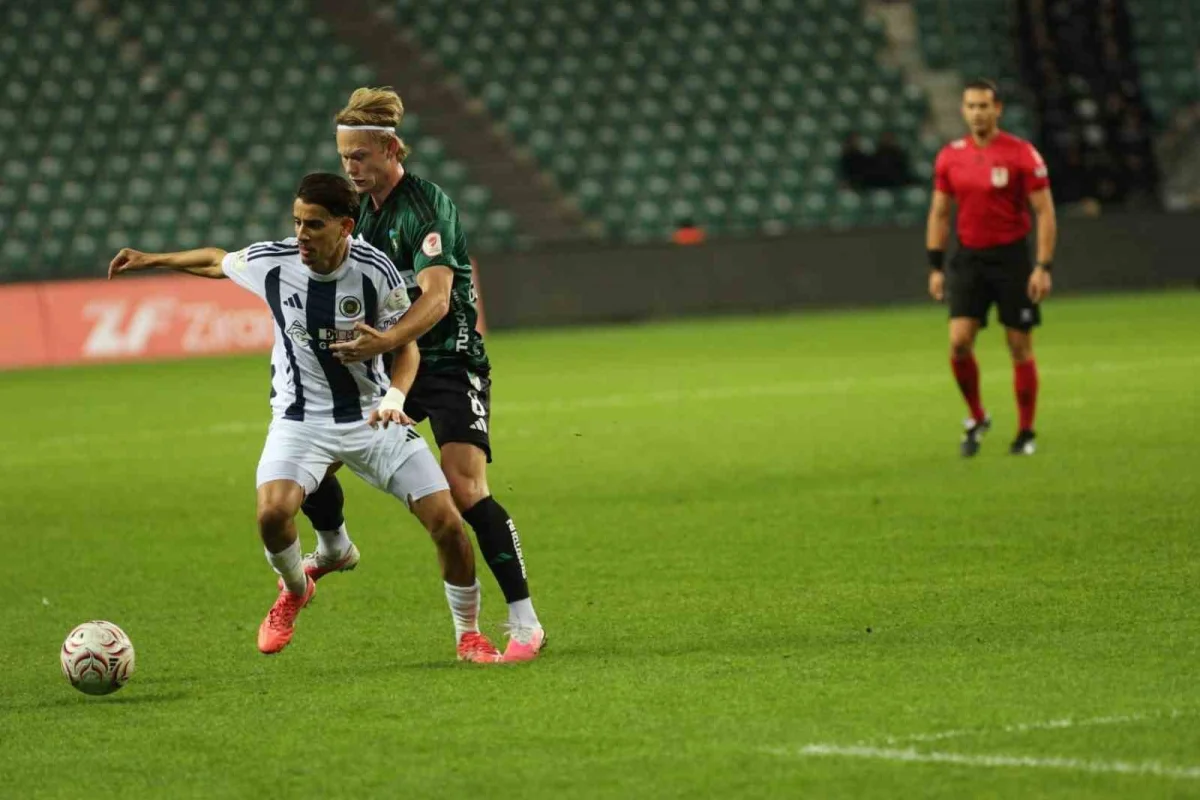 Kocaelispor kupada hata yapmadı: Mazıdağı Fosfatspor'u 3-0'la geçti 4