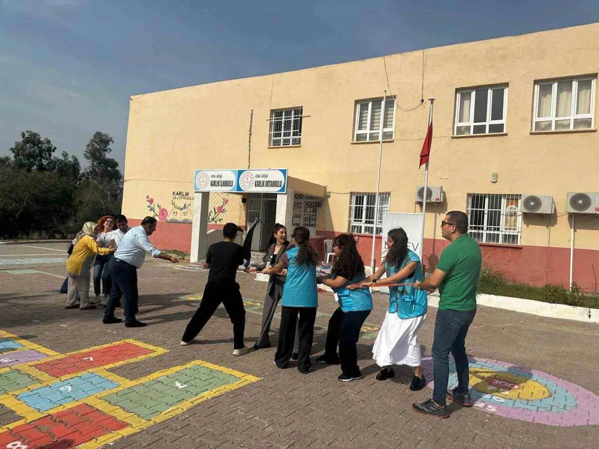 Adana'da köy okulu öğrencilerine lösemi farkındalığı eğitimi 3