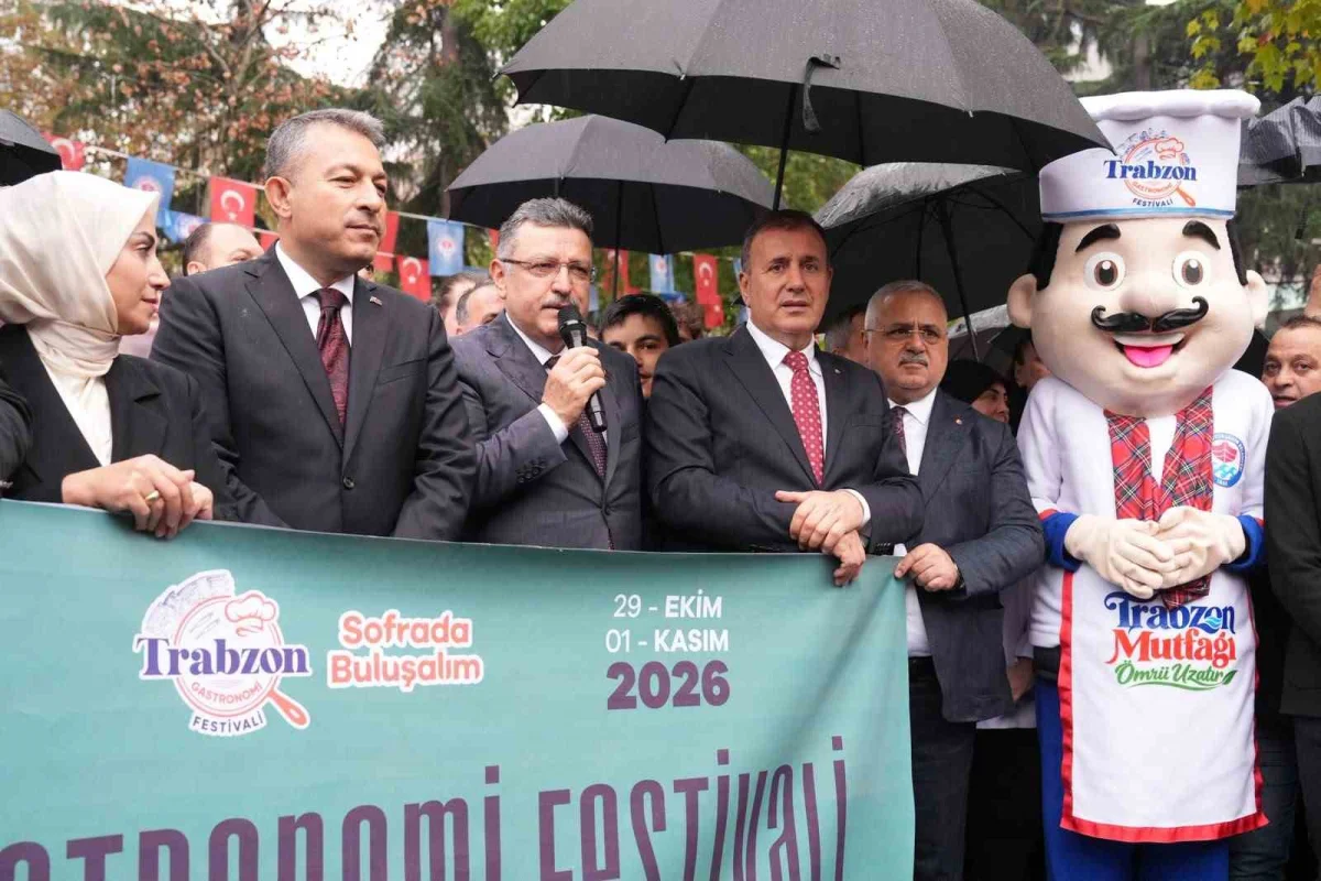 Trabzon Gastronomi Festivali kortej yürüyüşüyle başladı 2