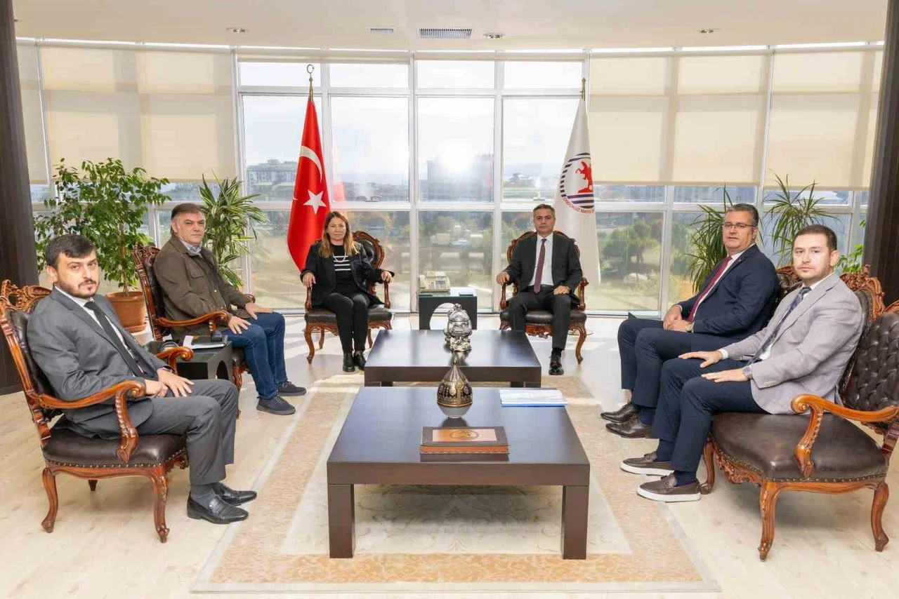 ONDOKUZ MAYIS ÜNİVERSİTESİ (OMÜ) REKTÖRÜ PROF. DR. FATMA AYDIN, BAFRA KAYMAKAMI DR. MUSTAFA...