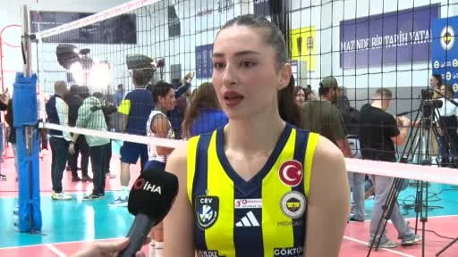 Fenerbahçe Medicana'nın yeni transferi Saliha Şahin, iyi bir kadroya sahip olduklarını belirterek...